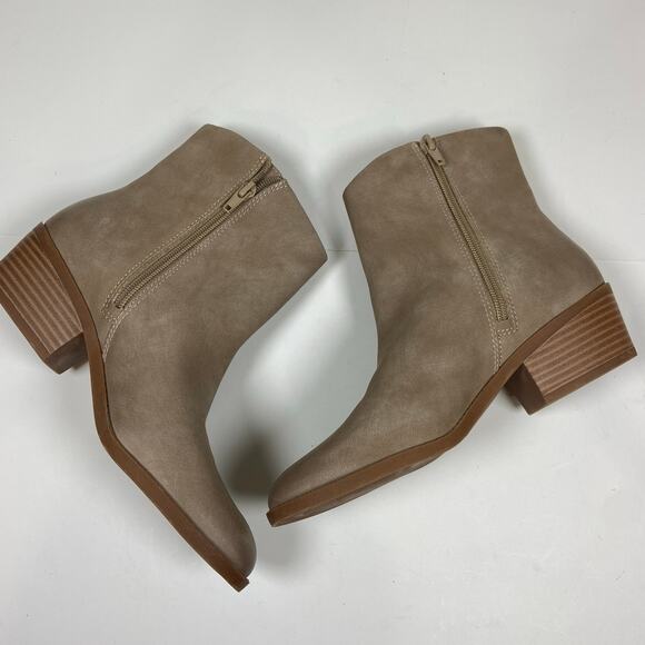 Lucky Brand | Shoes | New Lucky Brand Fakelle Womens Beige  Lucky Brand Fakelle Ankle Boots Faux Leather Women\'s Size 7.5